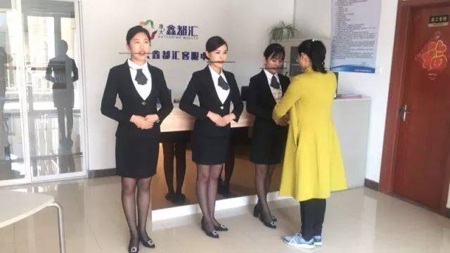 物業鑫都匯項目隆重舉行服務禮儀提升月活動，專業攝影攝像助力服務形象升級